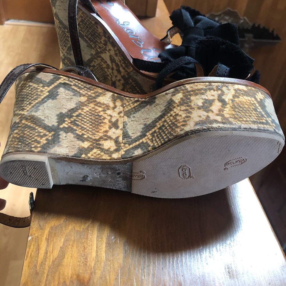 Authentic Euc Lanvin Platform Sandals! - image 4